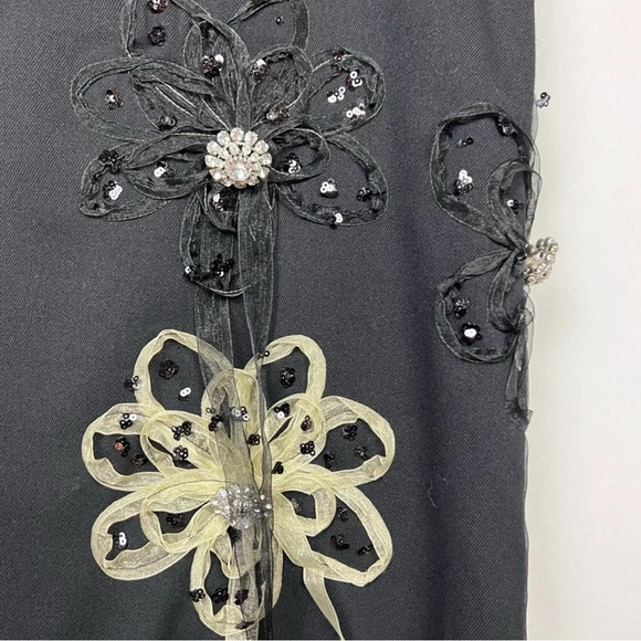 Ruth by Anthropologie skirt with ribbon appliqué flowers - size 4 - Picture 9 of 15